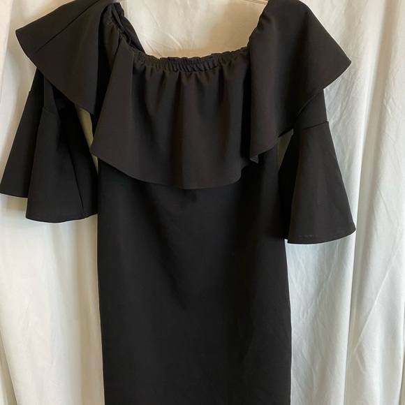 - First Love top with bell sleeves, size XL …fits more like a large - Picture 2 of 5